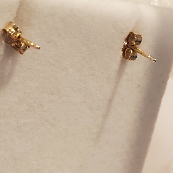 14kt Ladybug Earrings - Picture 3 of 3